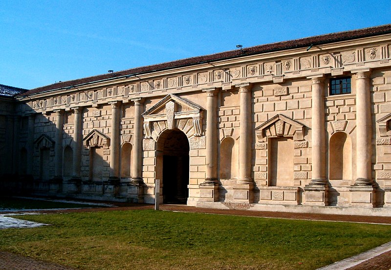 Patio del Palazzo del Té.
