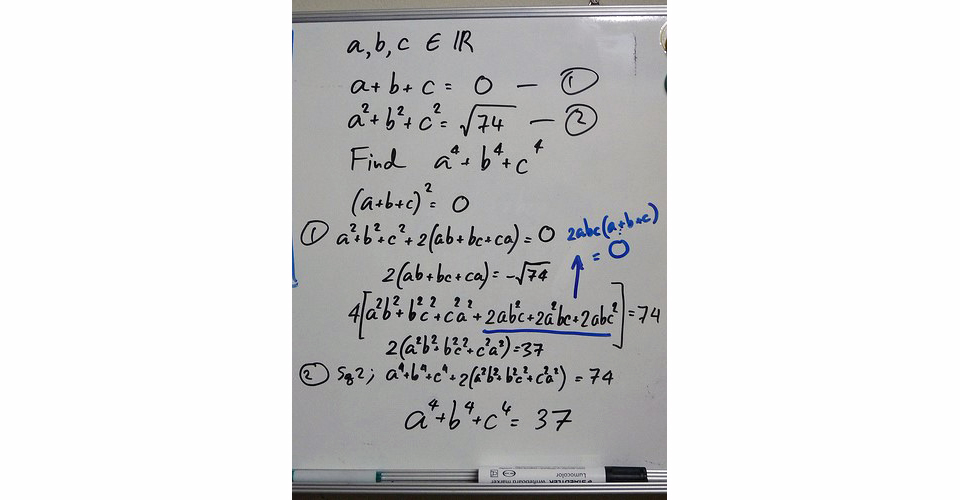 Realización aritmética y algebra asociada del teorema de Pitágoras